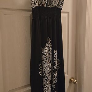 Elegant Black and White Patterned Dress
